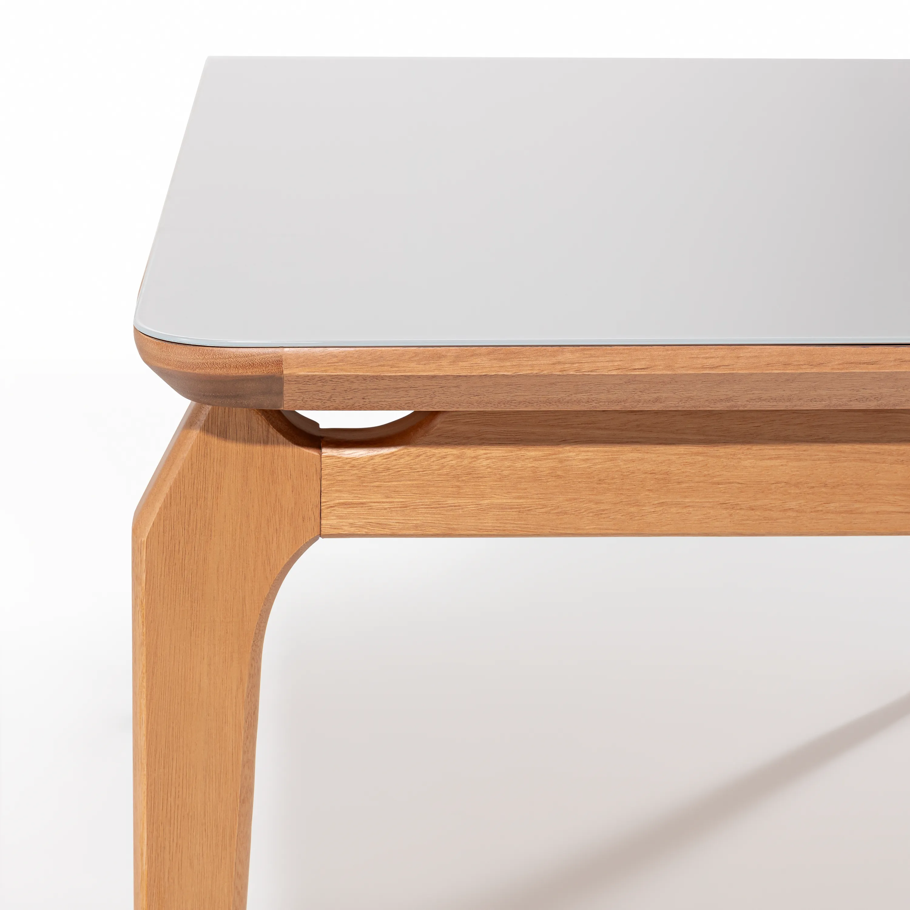 Mesa Retangular de Jantar Argos 1,40 x 0,90cm em Madeira - Tampo Vidro Off-White ou Fendi