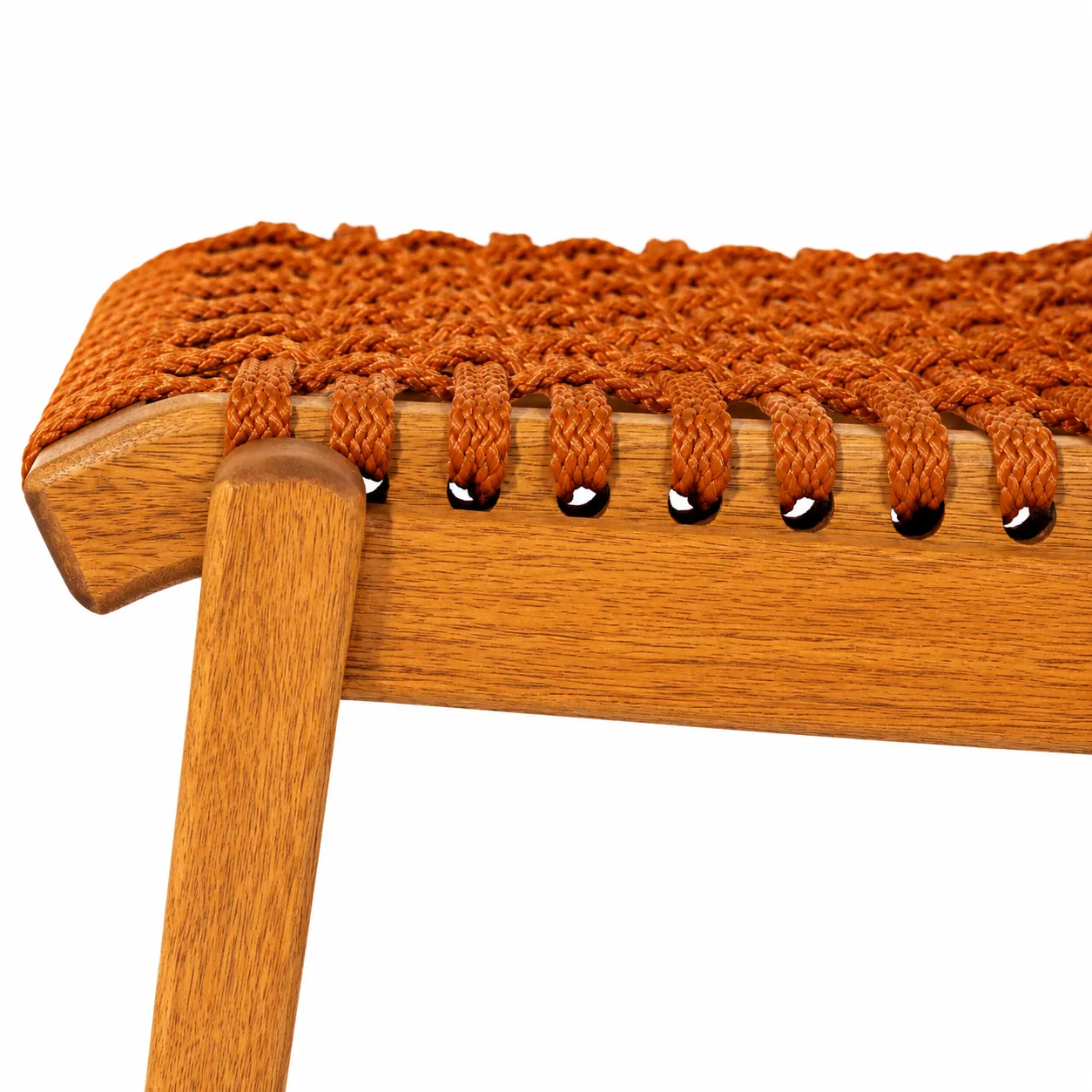 Cadeira Traço Em Madeira Natural E Corda Náutica Cor Terracota - Design Moderno