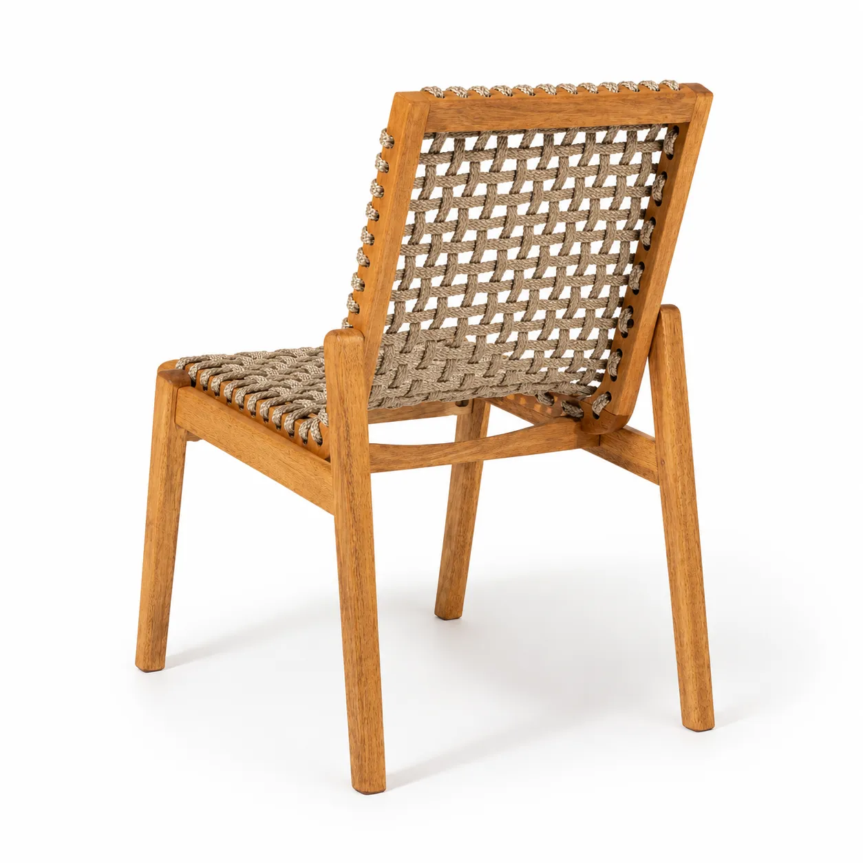 Cadeira Traço em Madeira Natural e Corda Náutica Rami – Design Moderno