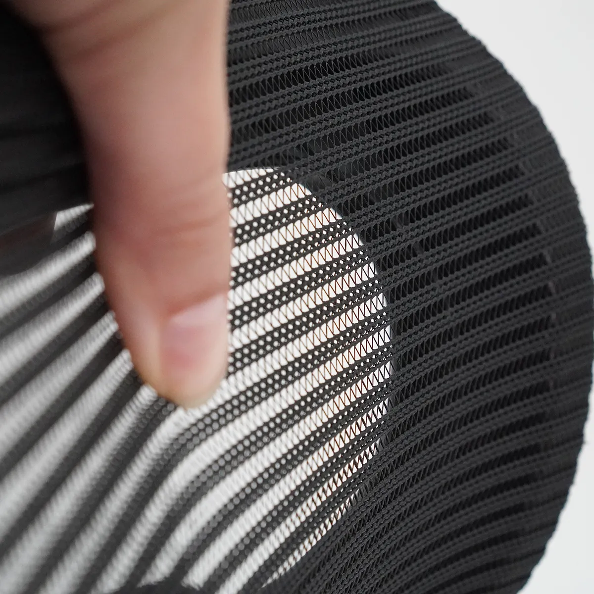 Cadeira Presidente Best Pro Mesh – Braços Rebatíveis e Apoio Lombar