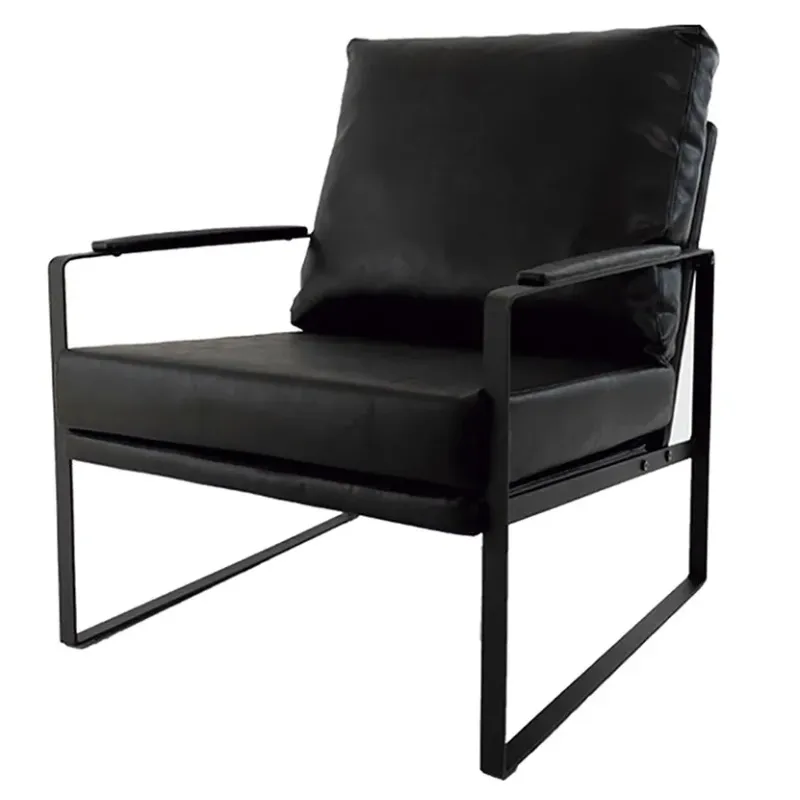 Poltrona Recepção Legacy PU Preta Com Base de Ferro